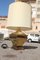 Lámpara de mesa Shantung francesa de latón, años 70, Imagen 4