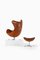 Juego de silla Egg modelo 3316 y taburete modelo 3127 de Arne Jacobsen para Fritz Hansen, 1967, Imagen 7