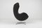 Egg Chair in pelle nera di Arne Jacobsen per Fritz Hansen, anni '50, Immagine 6