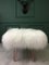 Banco de piel de oveja peludo blanco con patas de horquilla de cobre de Area Design Ltd, Imagen 7