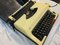 Máquina de escribir vintage, años 70, Imagen 3