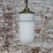 Lámpara colgante industrial Mid-Century de porcelana blanca, vidrio opalino y latón, Imagen 6