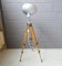 Lámpara de pie trípode alemana industrial vintage ajustable, años 60, Imagen 3