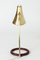 Lámpara de mesa danesa Mid-Century de cuero y latón, años 50, Imagen 4