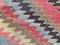 Türkischer Vintage Kelim-Teppich mit schäbiger Wolle, 338x168 cm 7