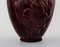 Keramik Vase in Ochsenblut Glasur von Jais Nielsen für Royal Copenhagen, 20. Jahrhundert 5