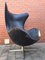 Egg chair in pelle nera di Arne Jacobsen per Fritz Hansen, anni '60, Immagine 14