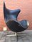 Schwarzer Egg Chair aus Leder von Arne Jacobsen für Fritz Hansen, 1960er 14