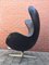 Silla Egg de cuero negro de Arne Jacobsen para Fritz Hansen, años 60, Imagen 13
