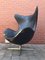 Silla Egg de cuero negro de Arne Jacobsen para Fritz Hansen, años 60, Imagen 12