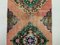 Türkischer Vintage Tribal Teppich in Rosa & Grün in Distressed Wooden 8