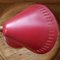 Lámpara de mesa Gooseneck francesa Mid-Century de latón en rojo, años 50, Imagen 6