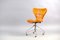 Vintage cognac Leather Office Chair by Arne Jacobsen for Fritz Hansen, Imagen 1