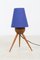 Mid-Century Dreibein Tischlampe aus Nussholz mit Blauem Schirm, 1960er 1