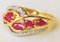 Ring aus 18 Karat Gelbgold mit Diamanten und Rubinen 2
