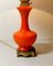 Lampada da petrolio antica in vetro opalino arancione e ottone dorato, Immagine 5