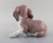 Figura de perrito y cachorro de porcelana esmaltada de Lladró, España, años 80, Imagen 4