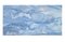 Tavolino da caffè blu chiaro con ripiano decorato in scagliola e base in legno bianco fatto a mano in Italia da Cupioli, Immagine 3
