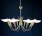 Lámpara de araña italiana de latón y vidrio artístico, años 50, Imagen 4