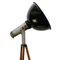 Schwarz emaillierte industrielle Vintage Vintage Stehlampe aus Holz 4