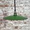 Lámpara colgante francesa industrial Mid-Century pequeña esmaltada en verde, Imagen 4