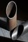 Par de jarrones esculpidos de acero, firmados por Lukas Friedrich, Imagen 3