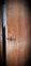 Tür aus Eiche mit Rahmen aus gemauertem Eichenholz aus dem 17. Jh 2