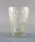 Kunstglas Vase aus Klarglas mit reliefierten Kirschen im Stil von Lalique, 1930er 2