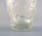 Kunstglas Vase aus Klarglas mit reliefierten Kirschen im Stil von Lalique, 1930er 5