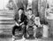 Laurel and Hardy en Early Bed Bed Pigment Print enmarcado en blanco de Bettmann, Imagen 2