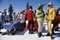Stampa Snowmass Gathering Oversize C con cornice nera di Slim Aarons, Immagine 1
