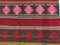 Alfombra Kilim turca vintage de lana en rojo, rosa, negro y beige, años 50, Imagen 9