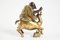 Personaggio antico a cavallo con zampa su libri in bronzo dorato e patina, Immagine 2