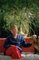 Stampa Truman Capote Oversize C con cornice nera di Slim Aarons, Immagine 2