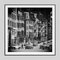 Impresión Boston Street Scene de fibra de plata con gelatina negra de Slim Aarons, Imagen 1