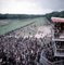 Impresión del hipódromo de Chantilly Racecourse Oversize C en negro de Slim Aarons, Imagen 2