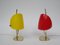 Lámparas de mesa de latón amarillo y rojo y vidrio acrílico, años 50. Juego de 2, Imagen 1