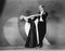 Impresión de archivo de Ginger Rogers y Fred Astaire enmarcada en negro, Imagen 1