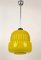 Lámpara colgante moderna en forma de globo de vidrio amarillo, años 60, Imagen 2