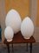 Lámpara de mesa modelo Egg de vidrio opalino de Ben Swildens para Fontana Arte, años 90, Imagen 8