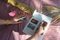 Dipinto in acrilico di gocce gocciolabili color pastello, Cyanotype 2020, Immagine 10