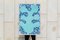 Türkiser Blatt-Ausschnitt auf abstraktem bewölktem Hintergrund, Cyanotypie, 2020 2