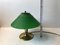 Kleine Italienische Vintage Tischlampe aus Messing & Grünem Glas, 1950er 9