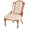 Antiker viktorianischer Stuhl aus geschnitztem Nussholz 1