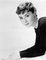 Audrey Hepburn enmarcada en negro de Bettmann, Imagen 1