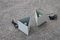 Lampade da tavolo triangolari di Lamperti, anni '70, set di 2, Immagine 3