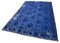 Handbemalter geschnitzter antiker Überfärbter Teppich in Blau 3
