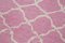 Alfombra de pasillo geométrica rosa marroquí hecha a mano de lana, Imagen 5