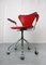 Sedia girevole modello 3217 rossa di Arne Jacobsen per Fritz Hansen, Immagine 7