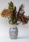 Vase à Motifs Graphiques Linéaires par Dana Bechert 2